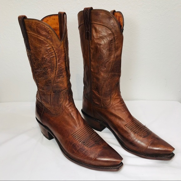 lucchese snip toe boots